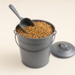 Seau à granulés 15 kg avec couvercle et pelle